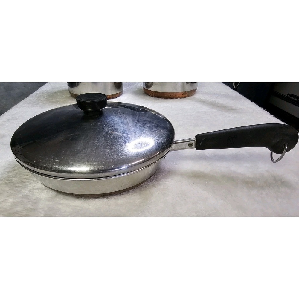 Vintage Revere Ware 9 inch Skillet Pan with Lid Copper‎ Bottom